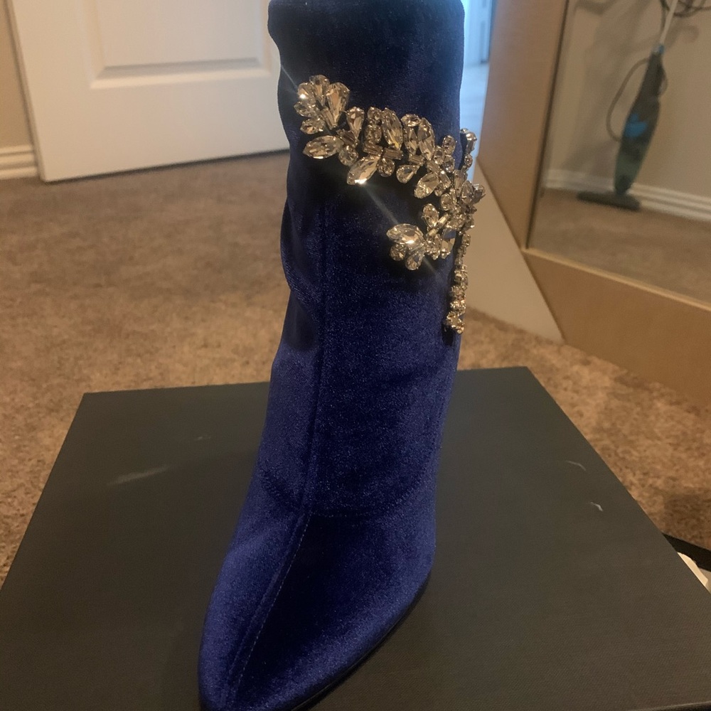 Brand new Giuseppe Zanotti Valour heel boots